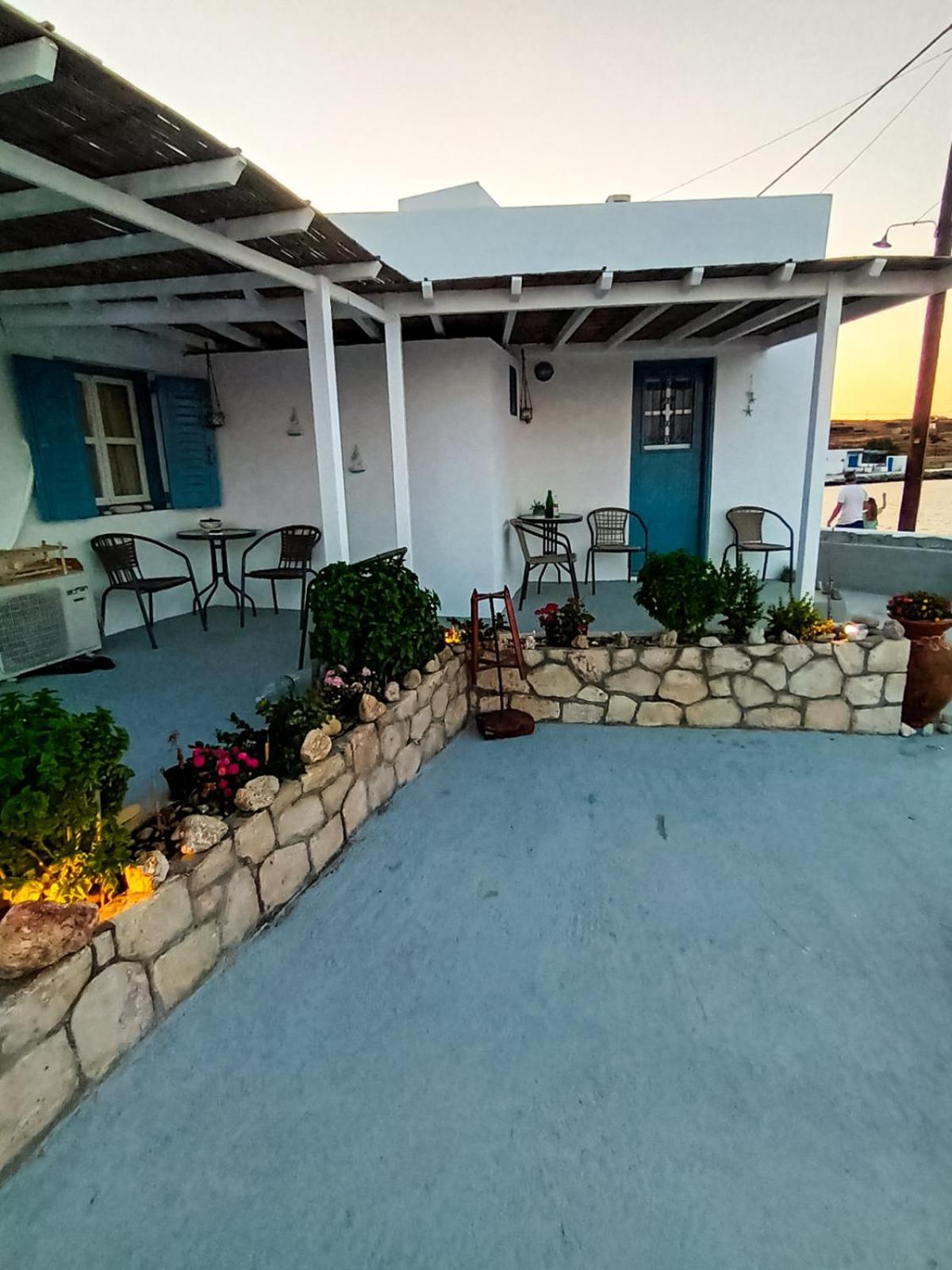 Seaside Residence Kiki Prassa,Kímolos 외부 사진